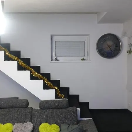 Klaudius Apartment
